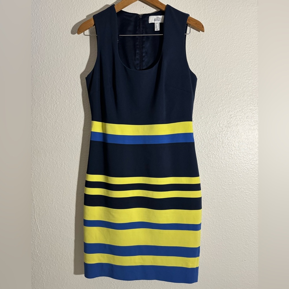 Belle Badgley Mischka Colorblock Striped Sheath Dress Size: 8